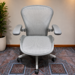 Silla Aeron Herman Miller Talle B Color Beige